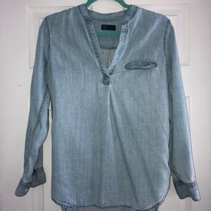 Gap chambray blouse